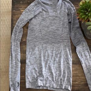 Lululemon long sleeve Swiftly Tech